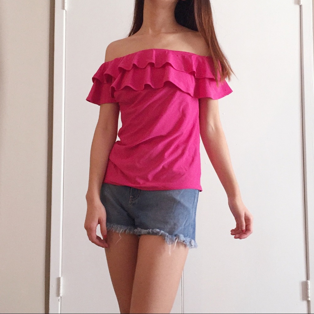 NWT Nasty Gal hot pink ruffle off shoulder top - Picture 3 of 7